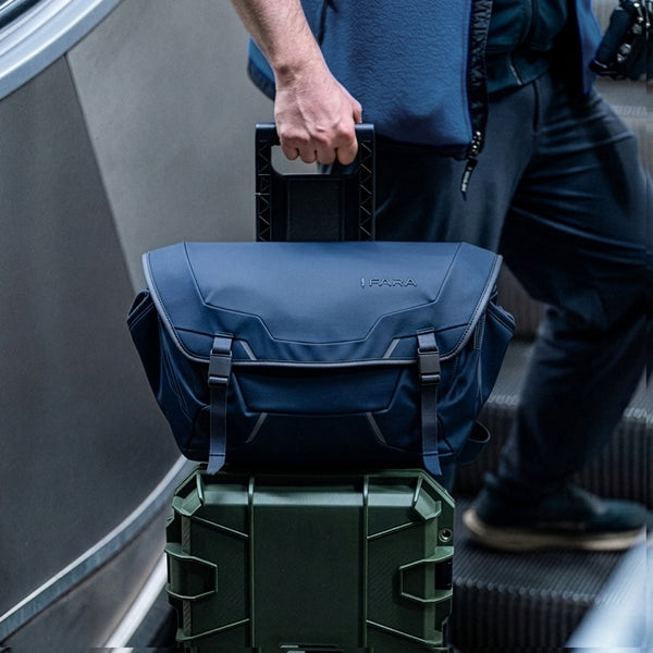 RĀVEN 12L Messenger
