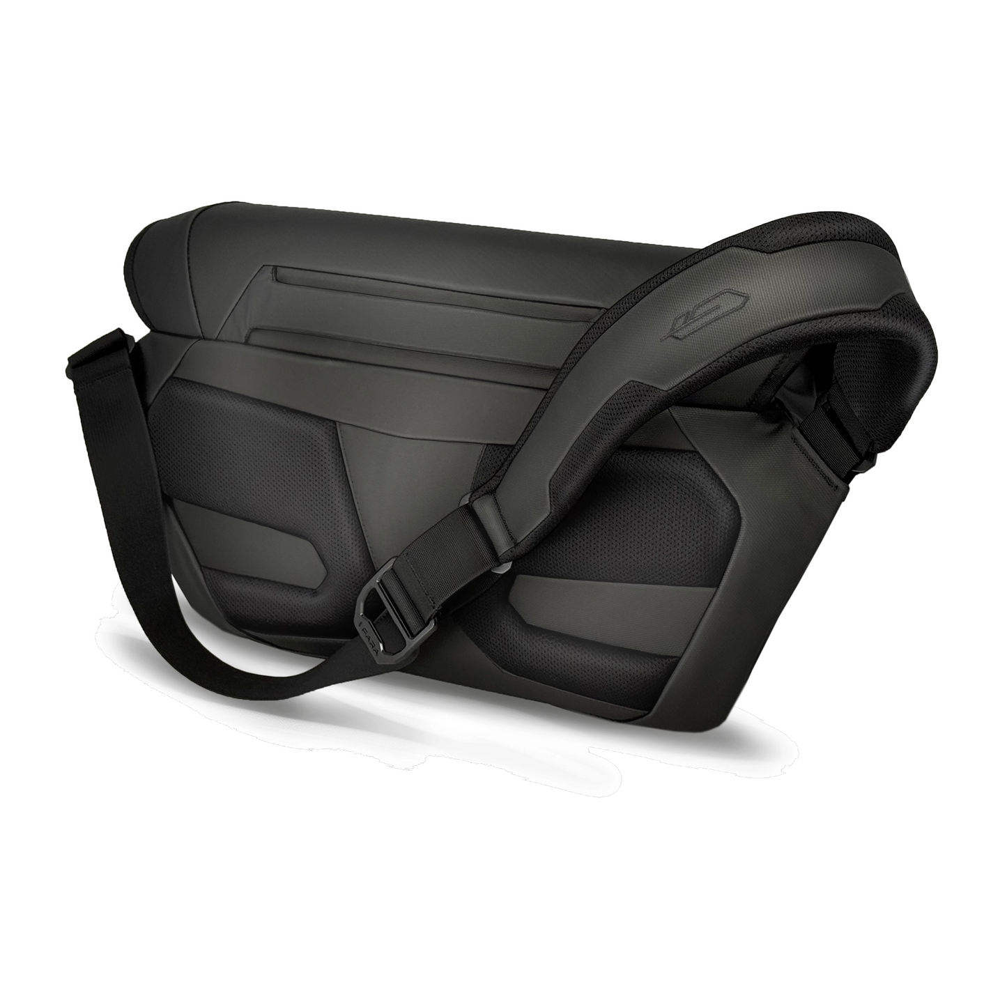 RĀVEN 12L Messenger Bag