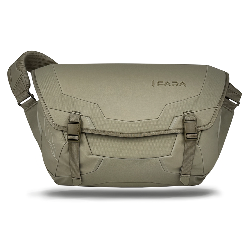 RĀVEN 12L Messenger Bag