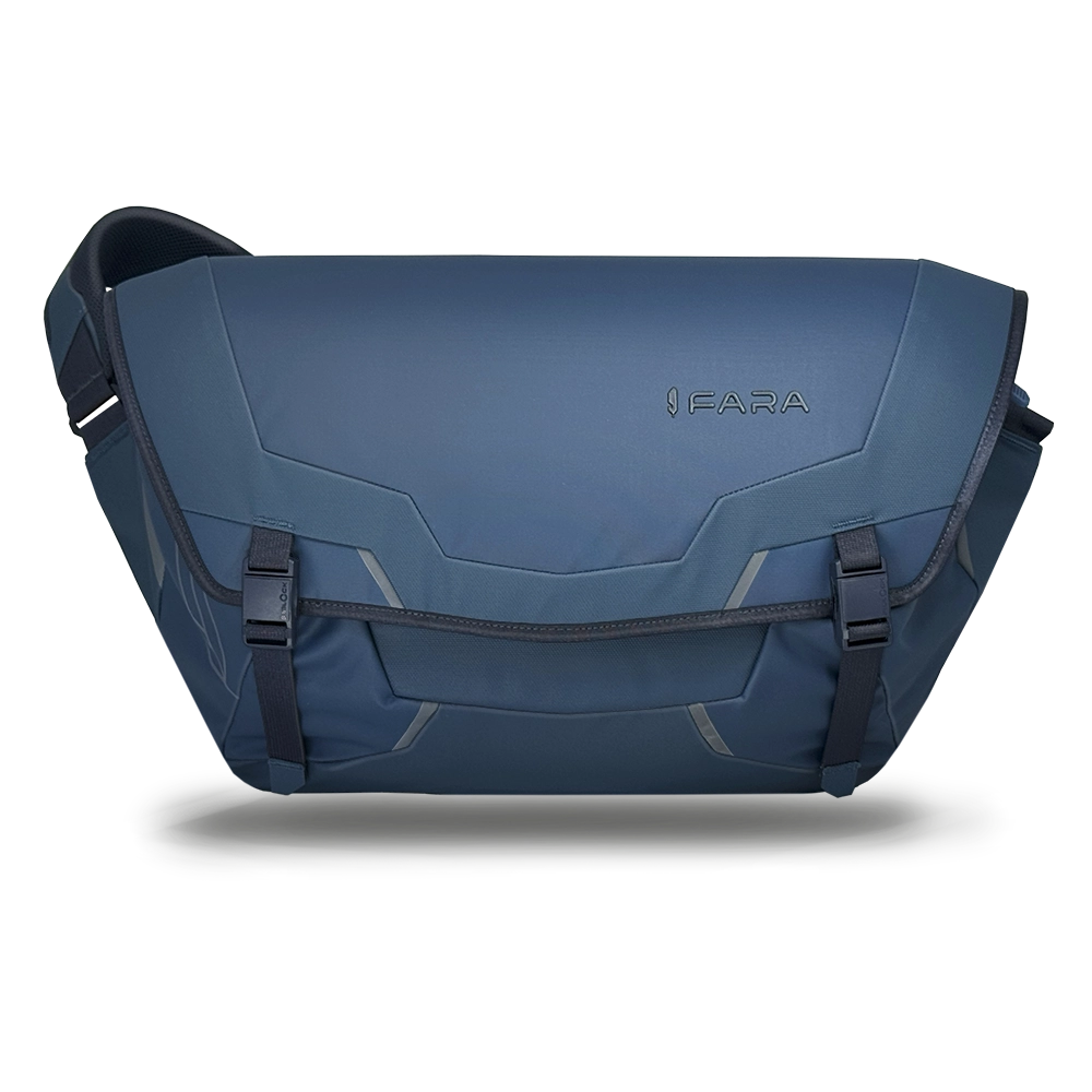 RĀVEN 12L Messenger Bag